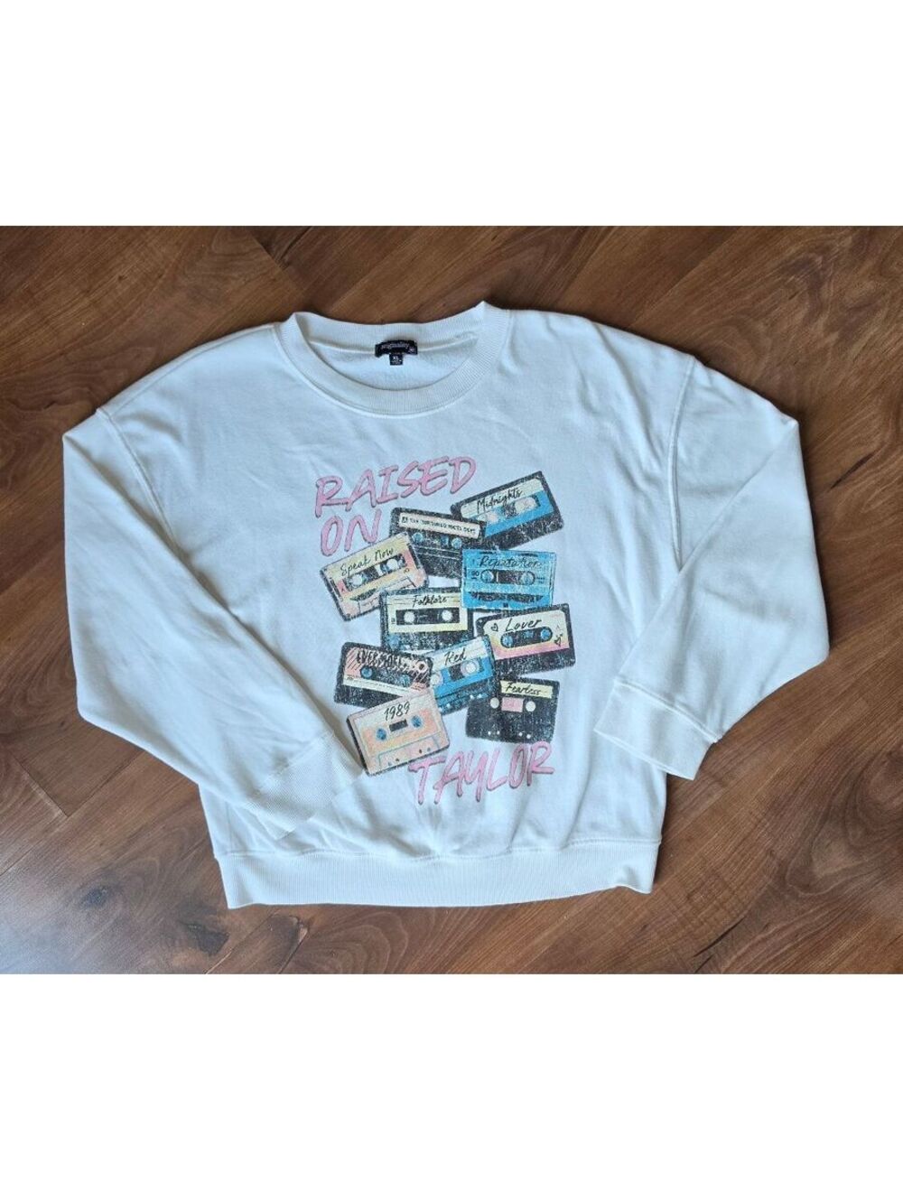 Originality Kids "Raised On Taylor" Swiftie Graphic Sweatshirt White Girls XL